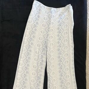 Cute flowing pants. Size small Like new